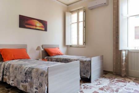 Casa Dany&Olga Apartment จีอาร์ดีนี นักซอส ภายนอก รูปภาพ